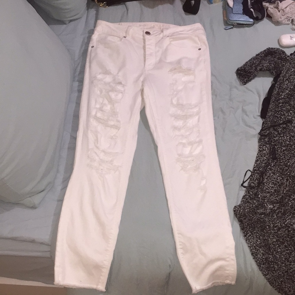 WHITE HIGH WAIST TOMGIRL AMERICAN EAGLE JEAN